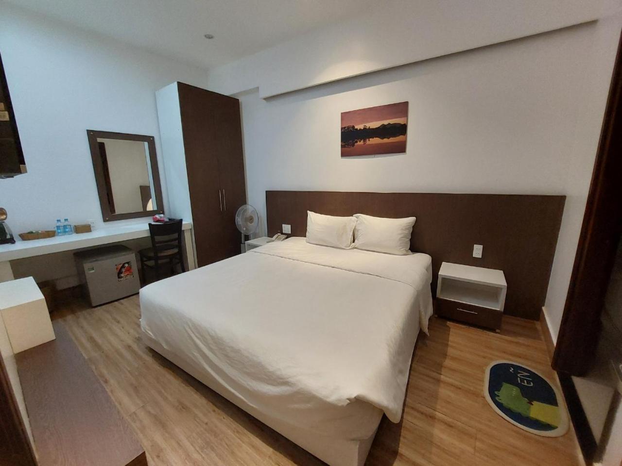 Hotel Khach San Dat Thinh à Đà Lạt Extérieur photo